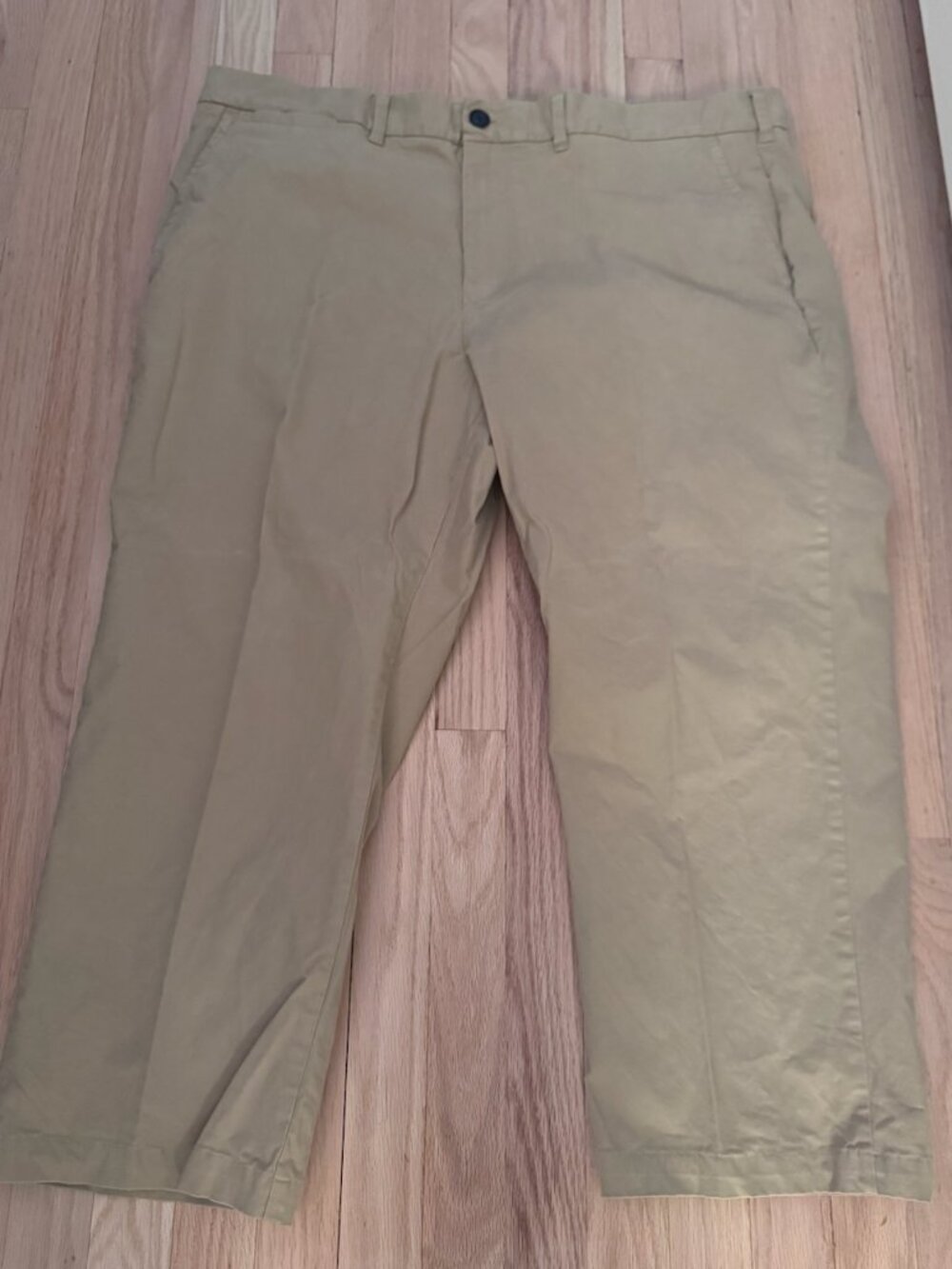 Classic Fit Chinos